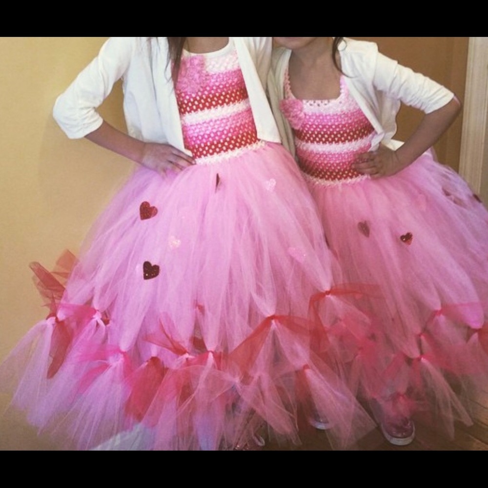 Girls Valentine’s tutu dress 💞